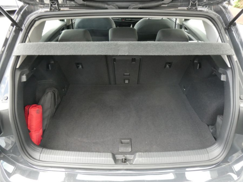 Photo 38 de l'offre de VOLKSWAGEN GOLF VIII 1.4 HYBRID 204 STYLE GPS ACC LED+ 1ère Main à 26950€ chez Mérignac auto