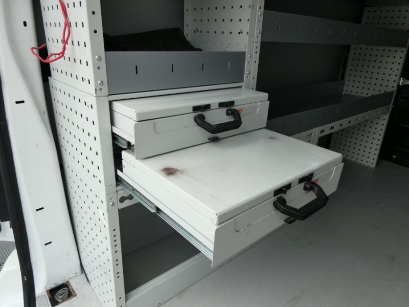 Photo 21 de l'offre de PEUGEOT EXPERT FOURGON 2.0 BlueHDi 145 EAT8 ASPHALT GPS Attel. Galerie 1ère Main 26450.H.T à 26450€ chez Mérignac auto