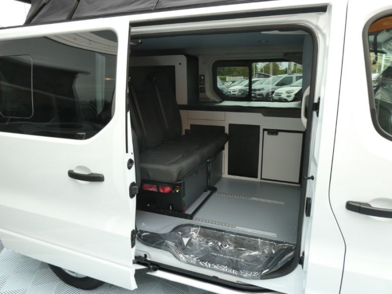 Photo 6 de l'offre de RENAULT TRAFIC VAN ANTILOPE VAN Aménagé FLEX 5 Millénium 2.0 DCi 150 BVM6 L1 5PL Attel+Pte Vélo Tout Equipé Dispo 03.26 à 59900€ chez Mérignac auto