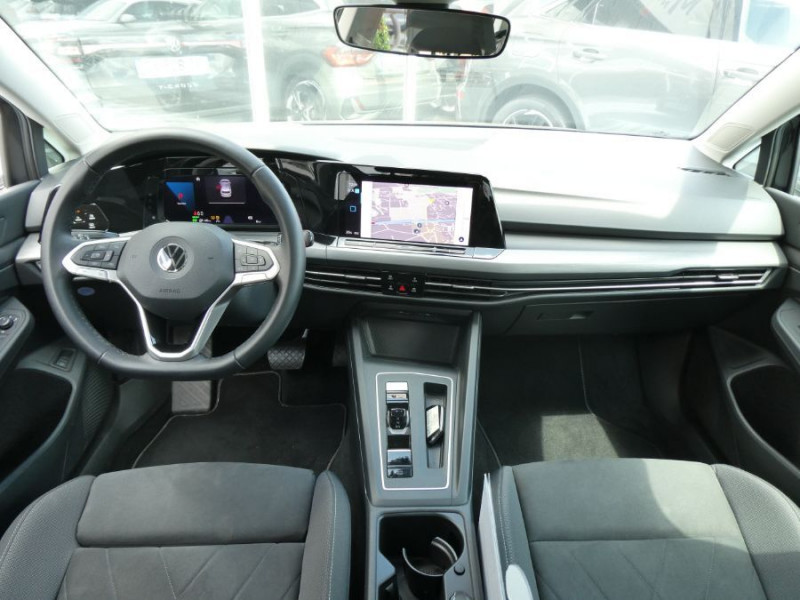 Photo 15 de l'offre de VOLKSWAGEN GOLF VIII 1.4 HYBRID 204 STYLE GPS ACC LED+ 1ère Main à 26950€ chez Mérignac auto