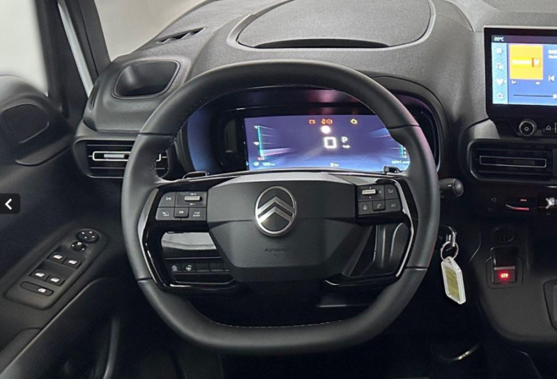 Photo 6 de l'offre de CITROEN BERLINGO 1.5 BlueHDi 130 EAT8 N1 MAX Camera à 27450€ chez Mérignac auto