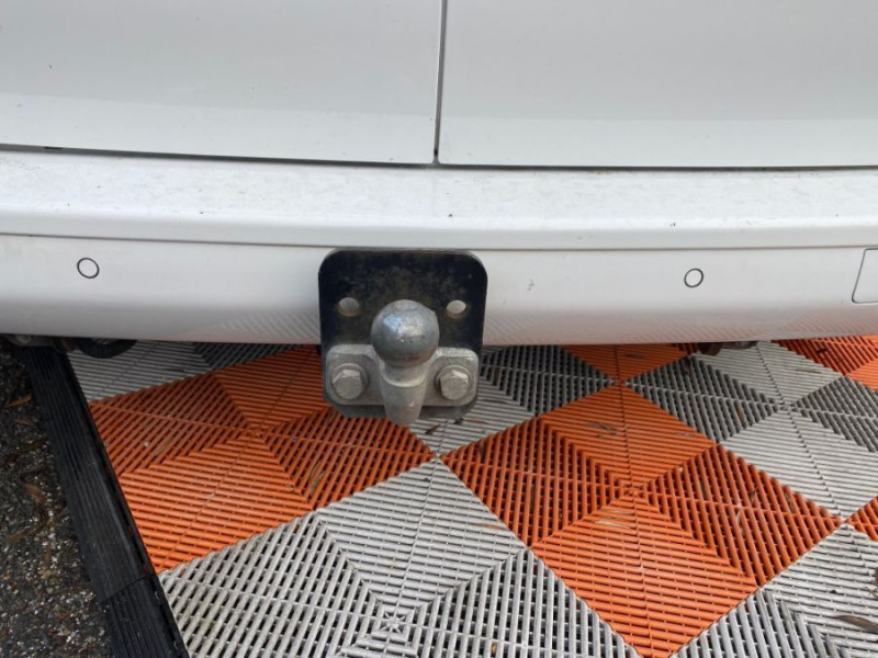 Photo 8 de l'offre de PEUGEOT EXPERT FOURGON 2.0 BlueHDi 145 EAT8 ASPHALT GPS Attel. Galerie 1ère Main 23450.H.T à 23450€ chez Mérignac auto