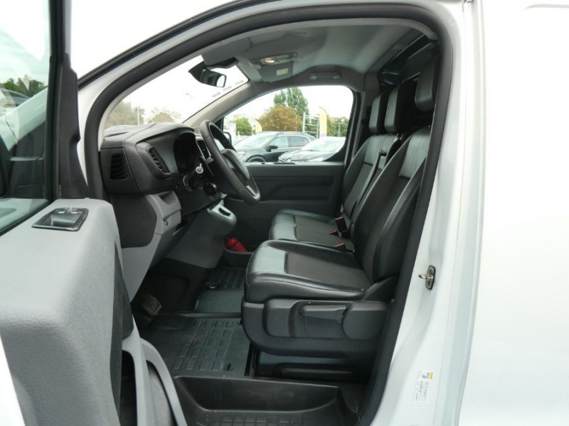 Photo 13 de l'offre de PEUGEOT EXPERT FOURGON 2.0 BlueHDi 145 EAT8 ASPHALT GPS Attel. Galerie 1ère Main 23450.H.T à 23450€ chez Mérignac auto