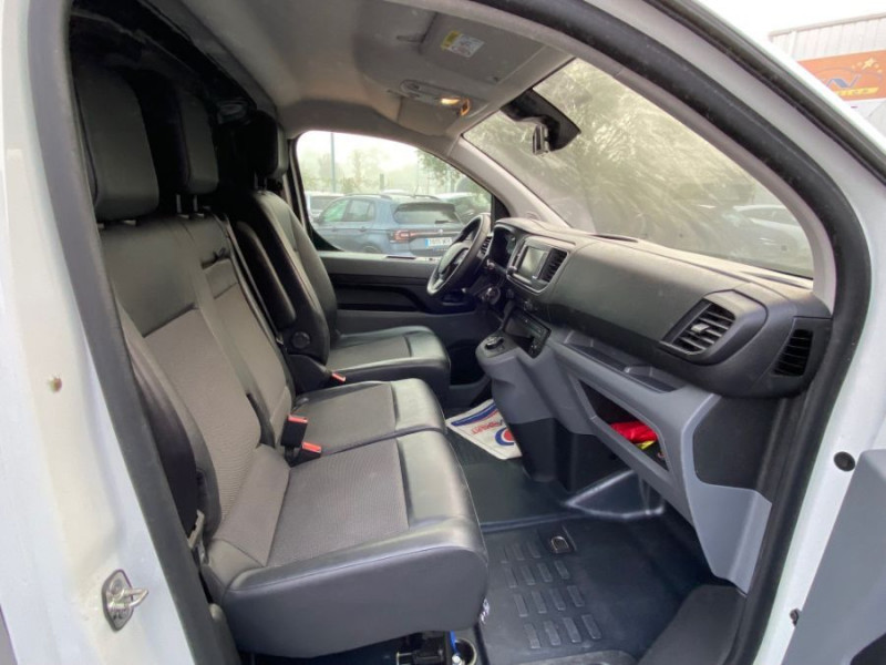 Photo 30 de l'offre de PEUGEOT EXPERT FOURGON 2.0 BlueHDi 145 EAT8 ASPHALT GPS Attel. Galerie 1ère Main 26450.H.T à 26450€ chez Mérignac auto