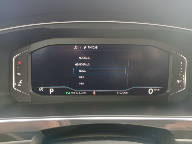 Photo 24 de l'offre de VOLKSWAGEN TIGUAN II (2) 2.0 TDI 150 DSG 2WD ELEGANCE CUIR Camera ACC Hayon EL. JA18 1ère Main à 32490€ chez Mérignac auto