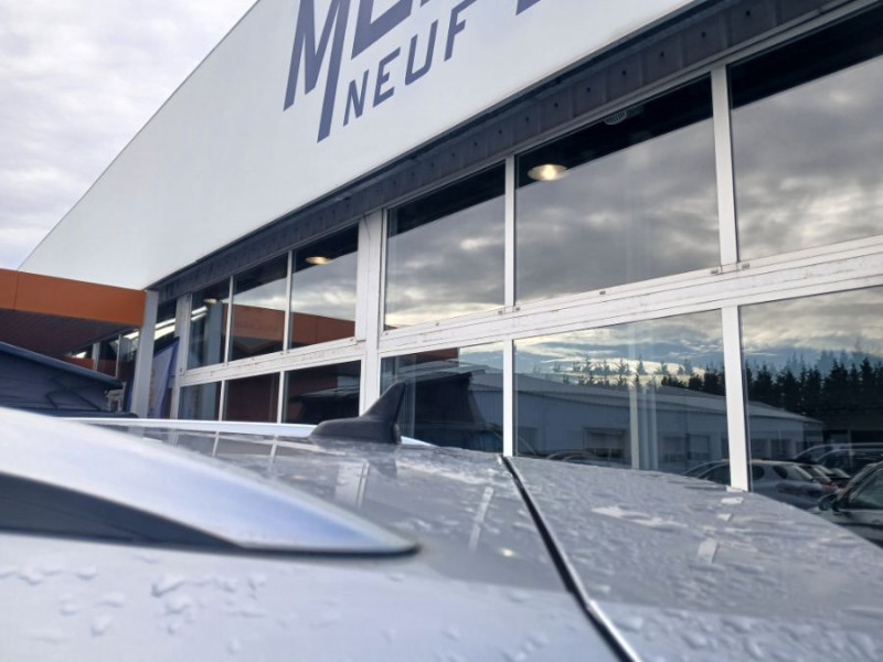 Photo 13 de l'offre de VOLKSWAGEN TIGUAN II (2) 2.0 TDI 150 DSG 2WD ELEGANCE CUIR Camera ACC Hayon EL. JA18 1ère Main à 32490€ chez Mérignac auto