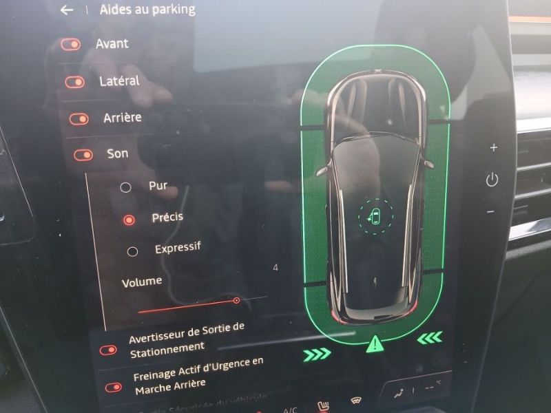 Photo 44 de l'offre de RENAULT AUSTRAL 1.2 E-TECH 200 FULL HYBRID ICONIC TOIT Pano Hayon EL Cam 360° JA20p à 32450€ chez Mérignac auto