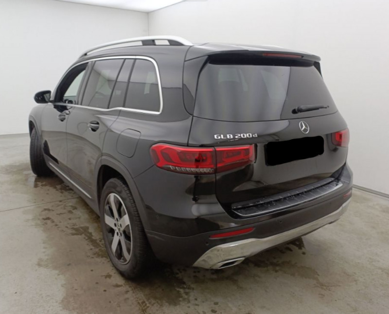 Photo 9 de l'offre de MERCEDES-BENZ GLB 200D 150 8G-Tronic 2WD BUSINESS SOLUTION Hayon EL. 7PL à 36490€ chez Mérignac auto