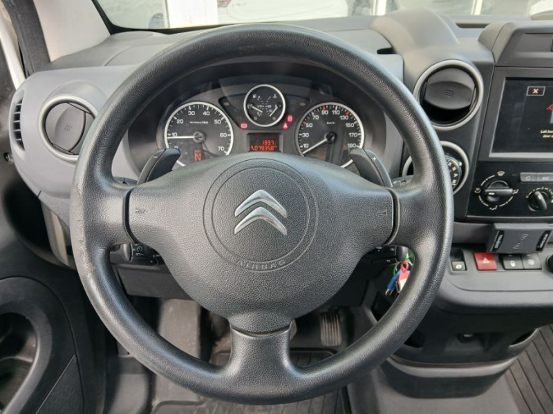 Photo 14 de l'offre de CITROEN BERLINGO FOURGON 1.6 BlueHDi 100 ETG6 CLUB GPS Casiers 10450 .H.T. à 10450€ chez Mérignac auto