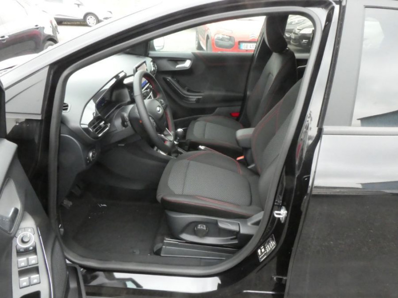 Photo 4 de l'offre de FORD PUMA 1.0 EcoBoost 155 DCT7 HYBRID MHEV ST LINE 3700€ d'Options -32% sous Neuf à 23450€ chez Mérignac auto