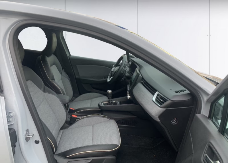 Photo 6 de l'offre de RENAULT CLIO V 0.9 TCe 90 BVM6 TECHNO GPS Camera JA16 à 18950€ chez Mérignac auto