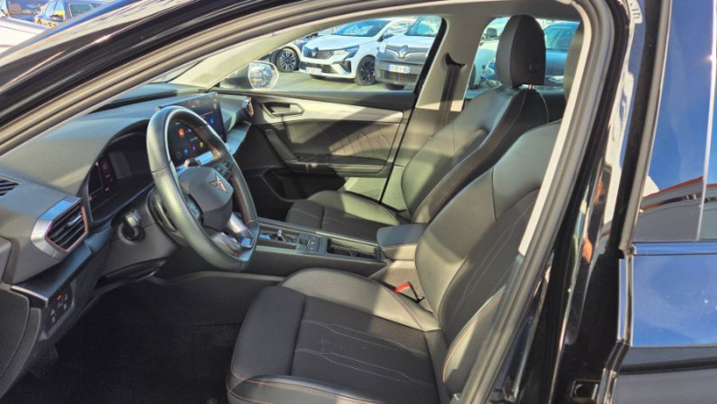 Photo 13 de l'offre de CUPRA LEON IV 1.5 TSI 150 DSG GPS Camera JA18 SC Key Less à 27950€ chez Mérignac auto