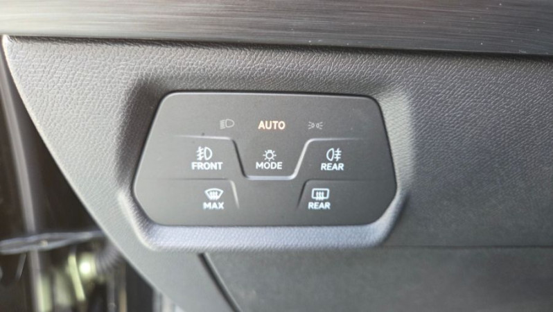 Photo 24 de l'offre de CUPRA LEON IV 1.5 TSI 150 DSG GPS Camera JA18 SC Key Less à 27950€ chez Mérignac auto