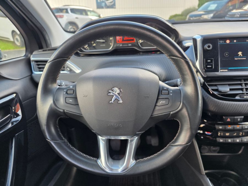 Photo 17 de l'offre de PEUGEOT 208 1.2 PureTech 82 ALLURE GPS JA Radar à 10450€ chez Mérignac auto