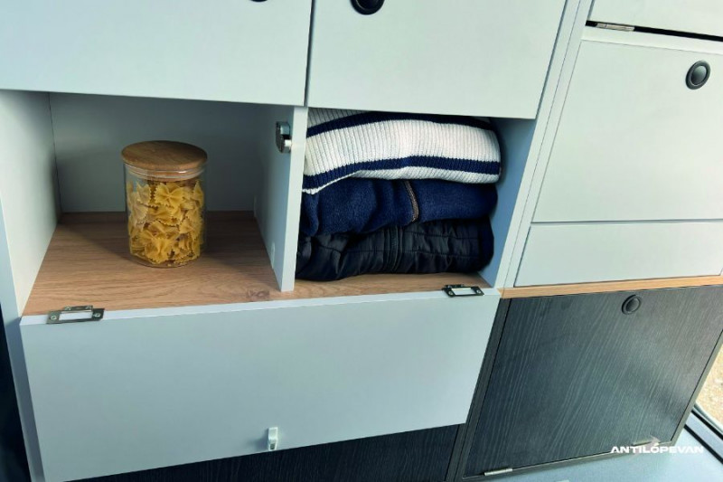 Photo 32 de l'offre de RENAULT TRAFIC VAN ANTILOPE VAN Aménagé FLEX PLUS 2.0 DCi 130 BVM6 L1 PK Confort 4PL Attel+Pte Vélo DISPO à 56000€ chez Mérignac auto