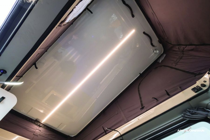 Photo 44 de l'offre de RENAULT TRAFIC VAN ANTILOPE VAN Aménagé FLEX PLUS 2.0 DCi 130 BVM6 L1 PK Confort 4PL Attel+Pte Vélo DISPO à 56000€ chez Mérignac auto