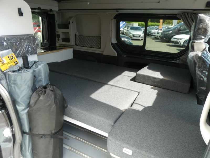 Photo 12 de l'offre de RENAULT TRAFIC VAN ANTILOPE VAN Aménagé FLEX PLUS 2.0 DCi 130 BVM6 L1 PK Confort 4PL Attel+Pte Vélo DISPO à 56000€ chez Mérignac auto