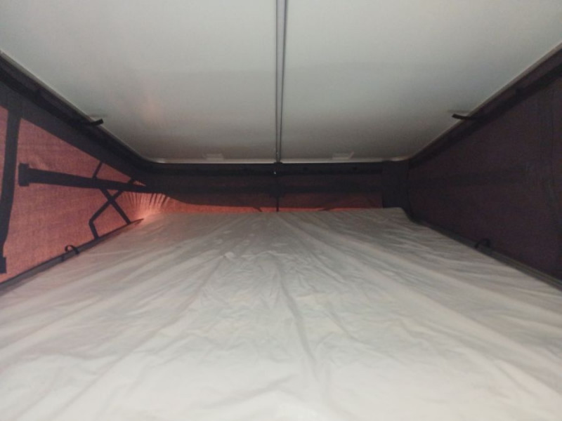 Photo 9 de l'offre de RENAULT TRAFIC VAN ANTILOPE VAN Aménagé FLEX PLUS 2.0 DCi 130 BVM6 L1 PK Confort 4PL Attel+Pte Vélo DISPO à 56000€ chez Mérignac auto