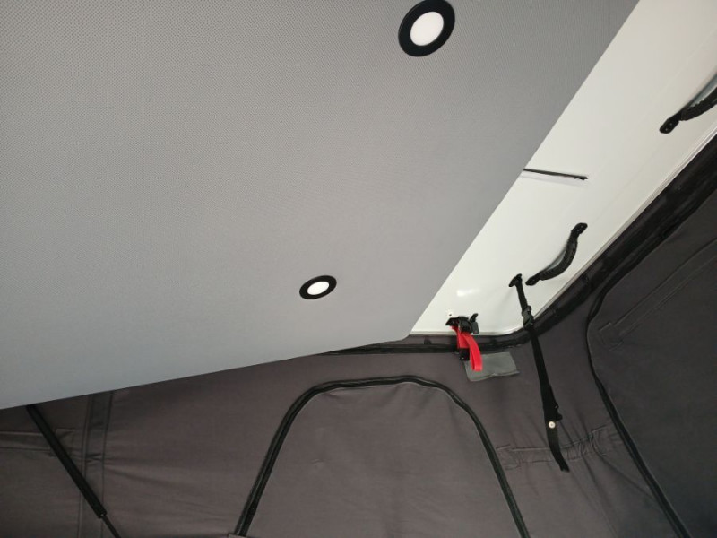 Photo 10 de l'offre de RENAULT TRAFIC VAN ANTILOPE VAN Aménagé FLEX PLUS 2.0 DCi 130 BVM6 L1 PK Confort 4PL Attel+Pte Vélo DISPO à 56000€ chez Mérignac auto