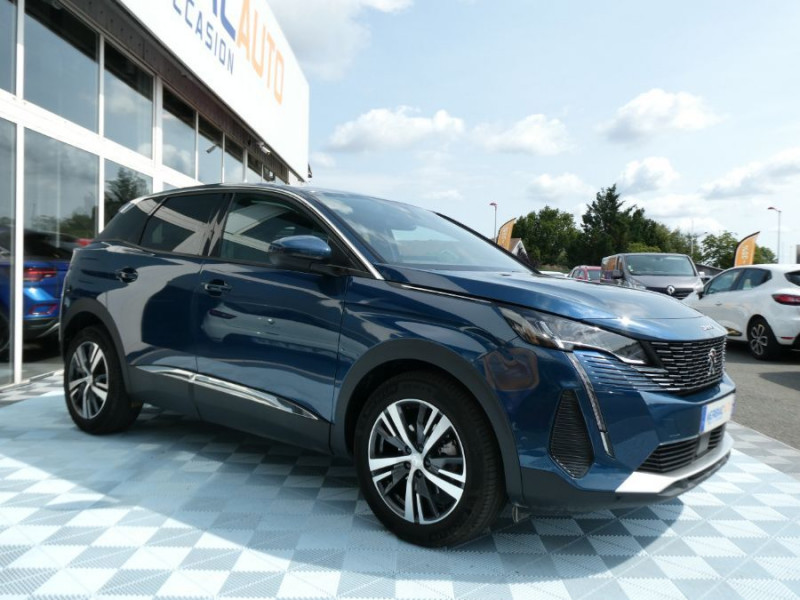 Photo 2 de l'offre de PEUGEOT 3008 II (2) 1.5 BlueHDi 130 EAT8 ALLURE Camera à 25980€ chez Mérignac auto