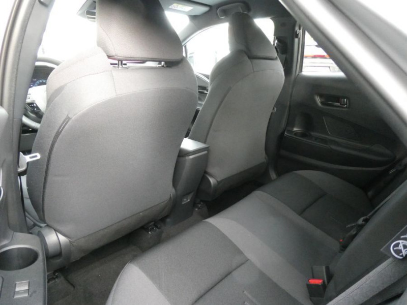Photo 17 de l'offre de TOYOTA C-HR II 1.8 HYBRIDE 140 CVT 2WD DESIGN GPS 12.3 Camera JA18 Diam. Induction à 29950€ chez Mérignac auto