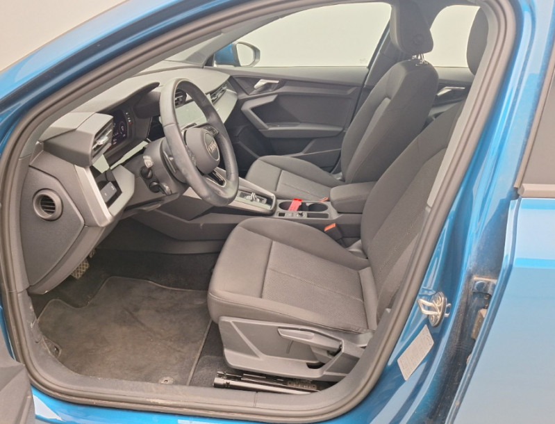 Photo 4 de l'offre de AUDI A3 SPORTBACK IV 35 TDI 150 S Tronic 7 PACK GPS Camera Radars 1ère Main à 25950€ chez Mérignac auto