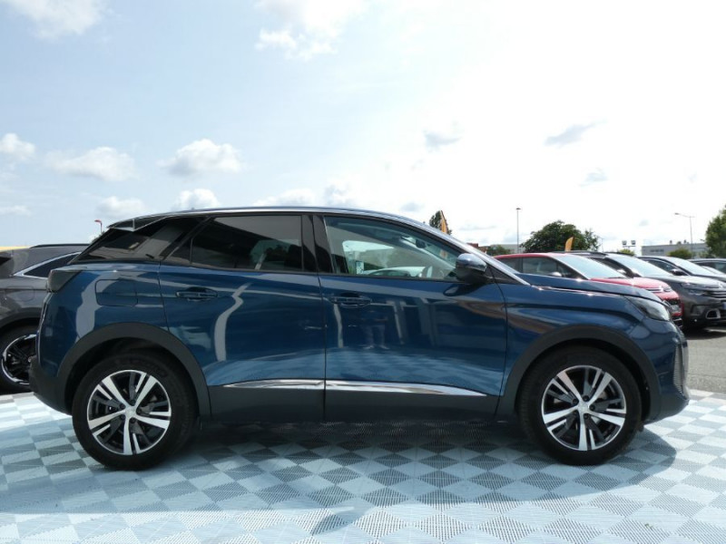 Photo 40 de l'offre de PEUGEOT 3008 II (2) 1.5 BlueHDi 130 EAT8 ALLURE Camera à 25980€ chez Mérignac auto