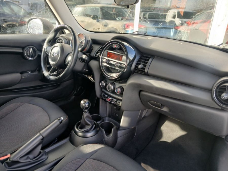 Photo 14 de l'offre de MINI MINI III ONE 102 BVM6 3P CLIM Bluetooth JA16p à 11450€ chez Mérignac auto