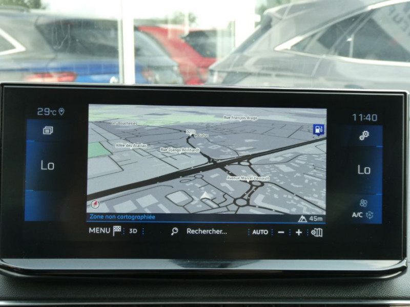 Photo 7 de l'offre de PEUGEOT 3008 II (2) 1.5 BlueHDi 130 EAT8 ALLURE Camera à 25980€ chez Mérignac auto