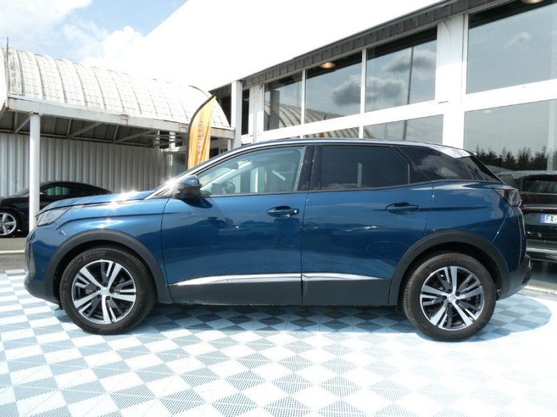 Photo 13 de l'offre de PEUGEOT 3008 II (2) 1.5 BlueHDi 130 EAT8 ALLURE Camera à 25980€ chez Mérignac auto
