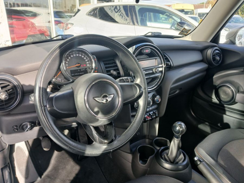 Photo 13 de l'offre de MINI MINI III ONE 102 BVM6 3P CLIM Bluetooth JA16p à 11450€ chez Mérignac auto