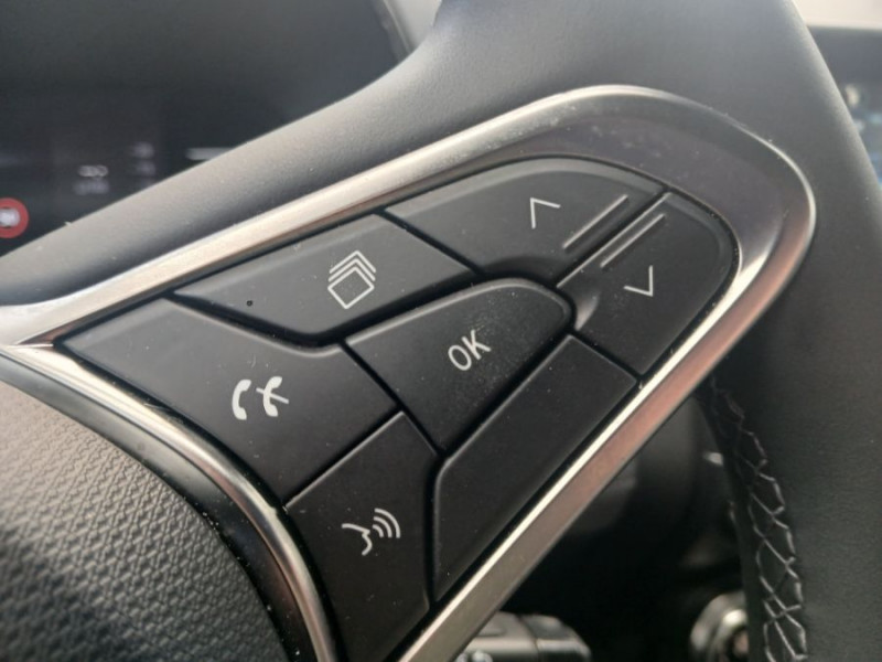 Photo 33 de l'offre de RENAULT CLIO V 0.9 TCe 90 BVM6 TECHNO GPS Camera JA16 à 18770€ chez Mérignac auto