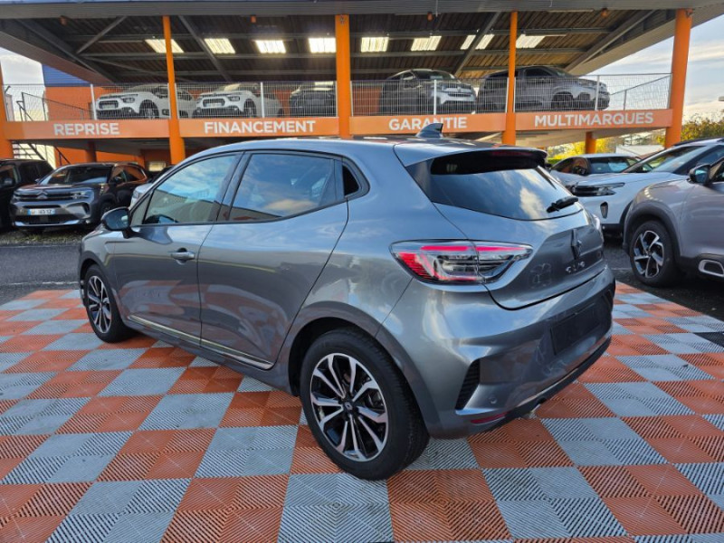 Photo 4 de l'offre de RENAULT CLIO V 0.9 TCe 90 BVM6 TECHNO GPS Camera JA16 à 18950€ chez Mérignac auto