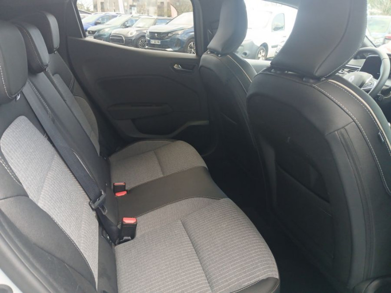 Photo 20 de l'offre de RENAULT CLIO V 0.9 TCe 90 BVM6 TECHNO GPS Camera JA16 à 18770€ chez Mérignac auto