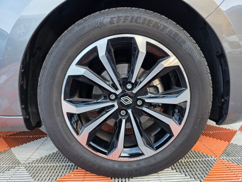 Photo 9 de l'offre de RENAULT CLIO V 0.9 TCe 90 BVM6 TECHNO GPS Camera JA16 à 18950€ chez Mérignac auto