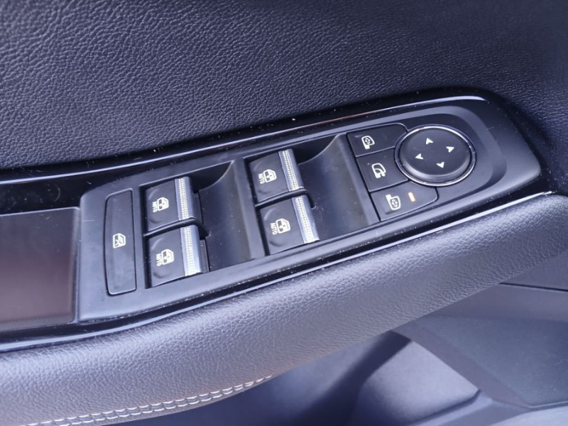 Photo 31 de l'offre de RENAULT AUSTRAL 1.2 E-TECH 200 FULL HYBRID ICONIC TOIT Pano Hayon EL Cam 360° JA20p à 32450€ chez Mérignac auto