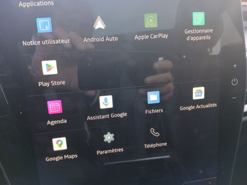 Photo 24 de l'offre de RENAULT AUSTRAL 1.2 E-TECH 200 FULL HYBRID ICONIC TOIT Pano Hayon EL Cam 360° JA20p à 32450€ chez Mérignac auto