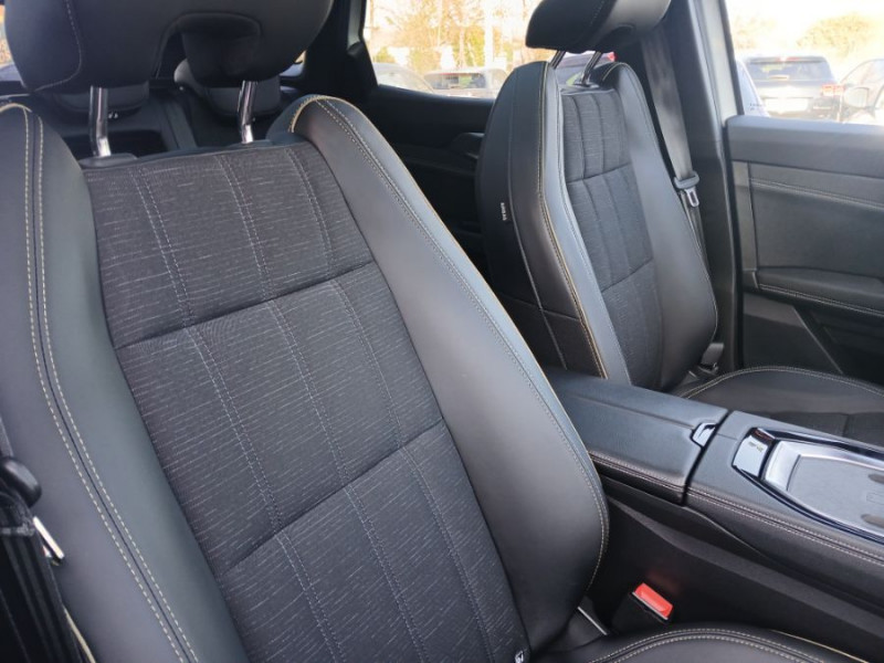 Photo 16 de l'offre de RENAULT AUSTRAL 1.2 E-TECH 200 FULL HYBRID ICONIC TOIT Pano Hayon EL Cam 360° JA20p à 32450€ chez Mérignac auto