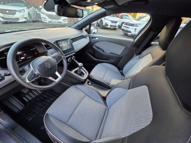 Photo 13 de l'offre de RENAULT CLIO V 0.9 TCe 90 BVM6 TECHNO GPS Camera JA16 à 18950€ chez Mérignac auto