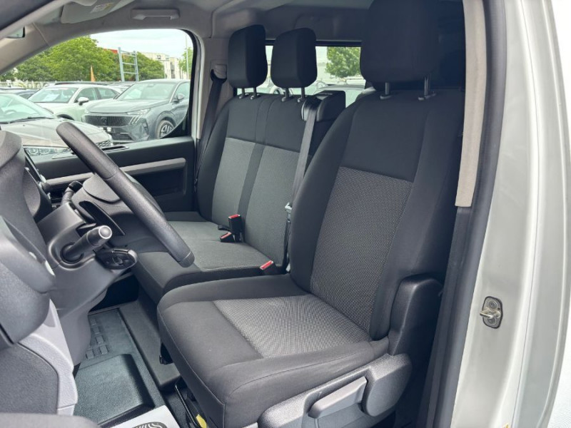 Photo 4 de l'offre de PEUGEOT EXPERT Double Cabine LONG L3 2.0 BlueHDi 180 EAT8 DC 6PL GPS Galerie Attel. 27950.H.T à 27950€ chez Mérignac auto