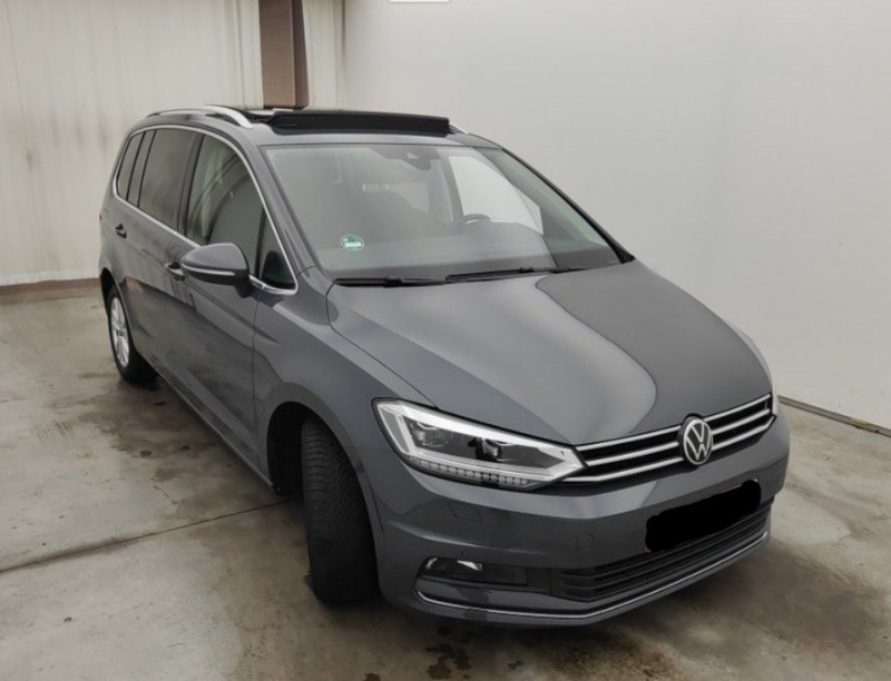 Photo 2 de l'offre de VOLKSWAGEN TOURAN III 2.0 TDI 115 DSG7 HIGHLINE CARAT Camera ACC SC TOIT Ouvrant 5PL 1ère Main à 27950€ chez Mérignac auto