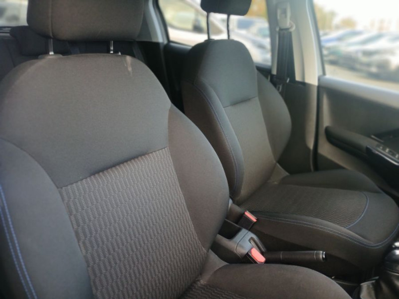 Photo 8 de l'offre de PEUGEOT 208 1.2 PureTech 82 SIGNATURE GPS Radar RER à 10450€ chez Mérignac auto