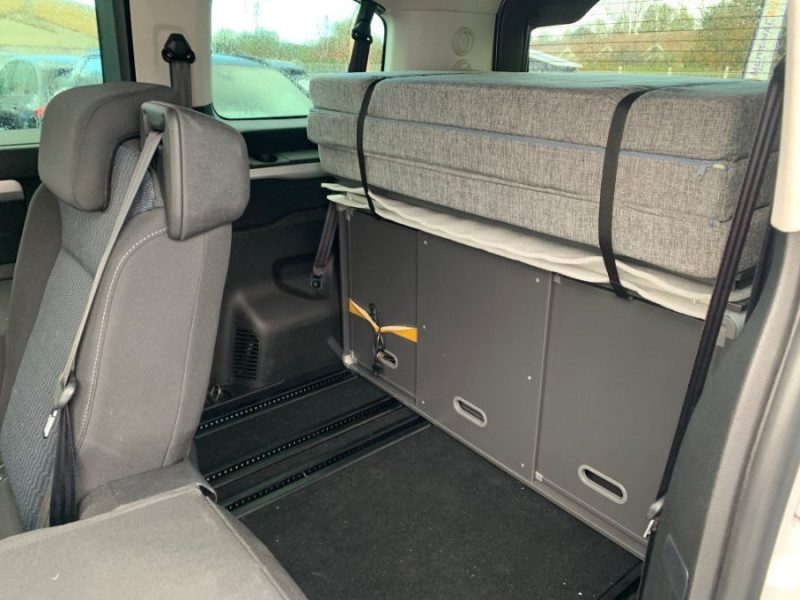 Photo 6 de l'offre de PEUGEOT EXPERT 2.0 BlueHDi 145 BVM6 VANSTER 5PL 2 Lits Chauffage 1ère Main à 47950€ chez Mérignac auto