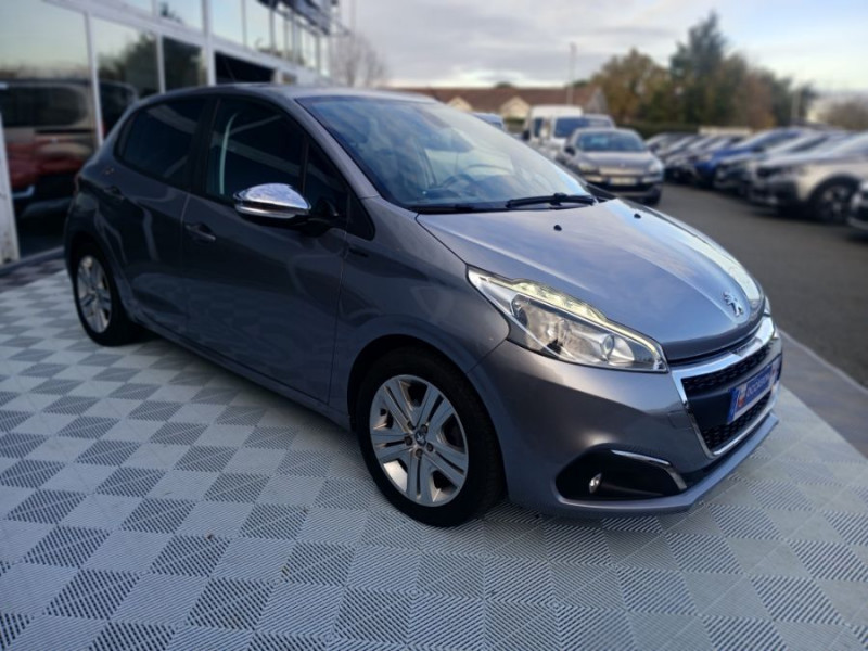 Photo 10 de l'offre de PEUGEOT 208 1.2 PureTech 82 SIGNATURE GPS Radar RER à 10450€ chez Mérignac auto