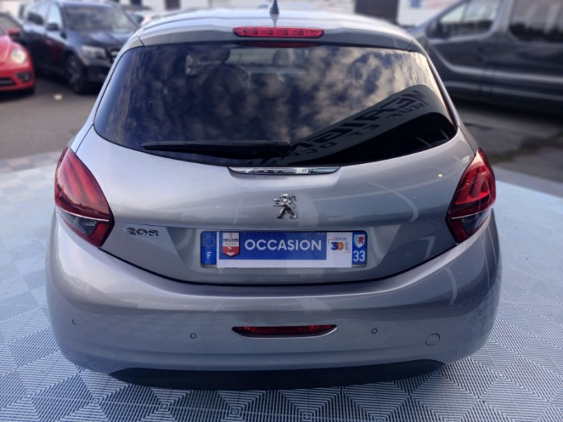 Photo 11 de l'offre de PEUGEOT 208 1.2 PureTech 82 SIGNATURE GPS Radar RER à 10450€ chez Mérignac auto