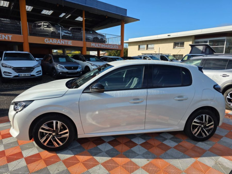 Photo 2 de l'offre de PEUGEOT 208 II 1.2 PureTech 100 BVM6 ALLURE PACK Cockpit 3D Camera 1ère Main à 14950€ chez Mérignac auto