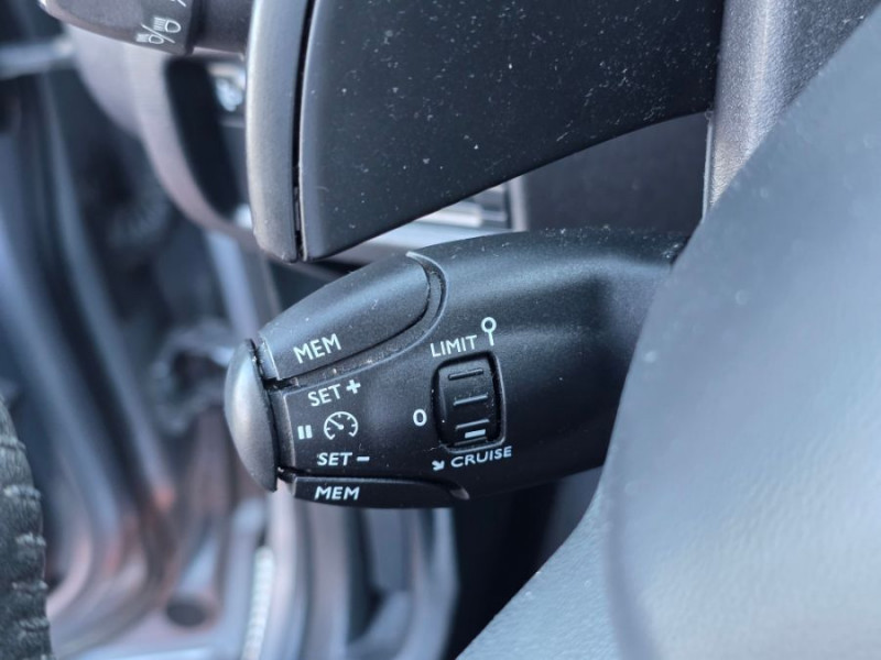 Photo 19 de l'offre de CITROEN C5 AIRCROSS 1.5 BlueHDI 130 EAT8 FEEL TOIT Ouvrant Hayon EL. Attel. à 18950€ chez Mérignac auto