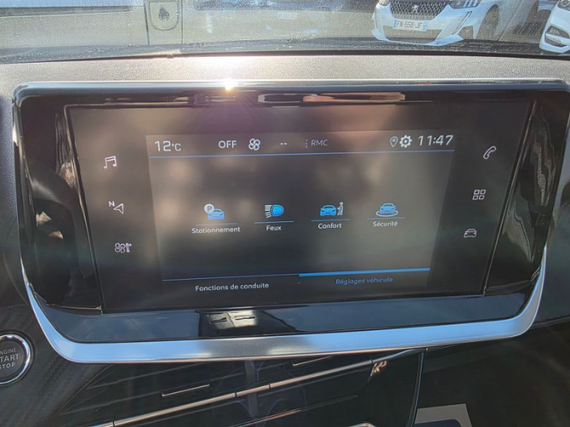 Photo 34 de l'offre de PEUGEOT 208 II 1.2 PureTech 100 BVM6 ALLURE PACK Cockpit 3D Camera 1ère Main à 14950€ chez Mérignac auto