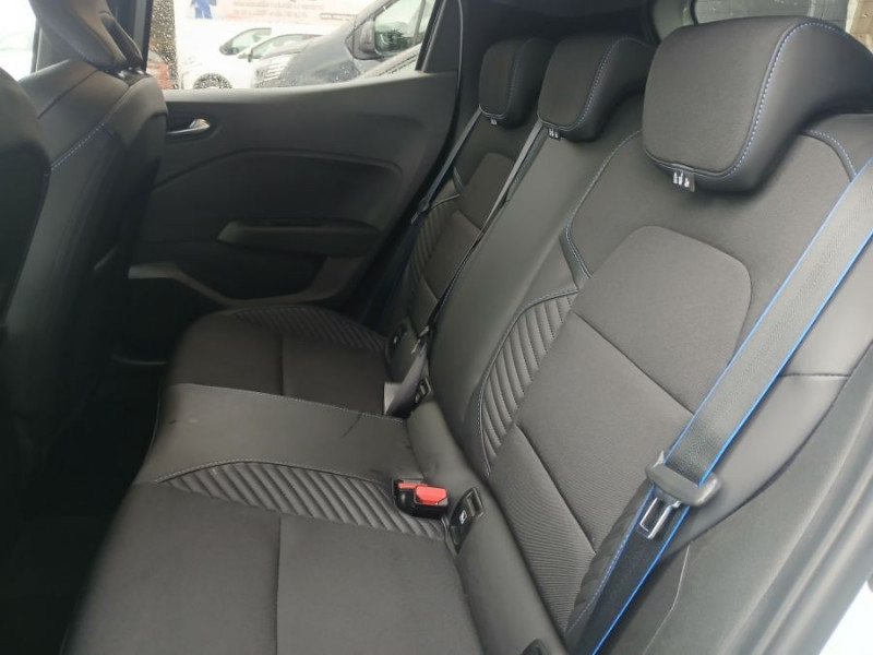 Photo 48 de l'offre de RENAULT CLIO V 0.9 TCe 90 BVM6 ESPRIT ALPINE GPS 9.3" Cockpit JA17 à 20950€ chez Mérignac auto