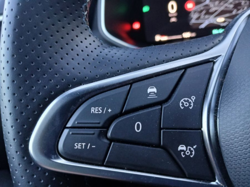 Photo 30 de l'offre de RENAULT CLIO V 0.9 TCe 90 BVM6 ESPRIT ALPINE GPS 9.3" Cockpit JA17 à 20950€ chez Mérignac auto